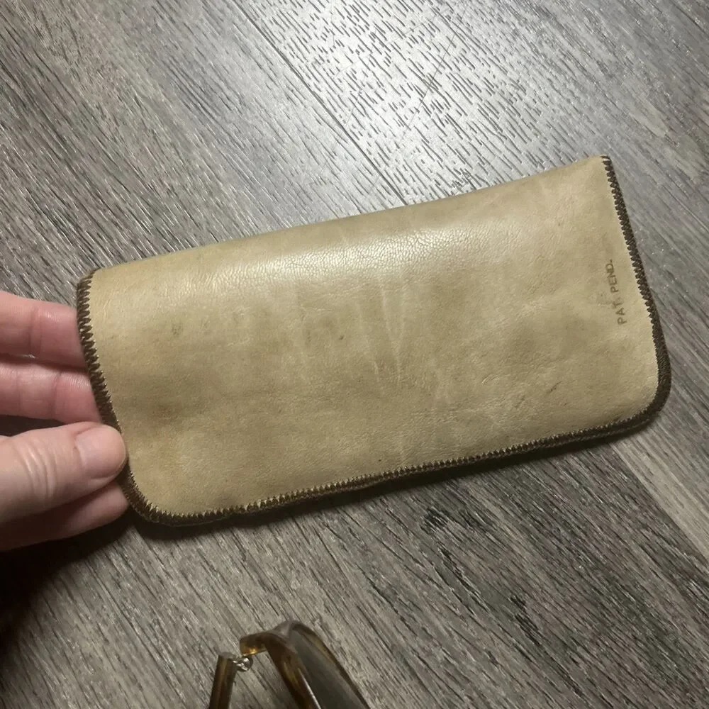 VINTAGE 70s OVERSIZED TORTOISE LADIES OVAL SUNGLASSES + CASE